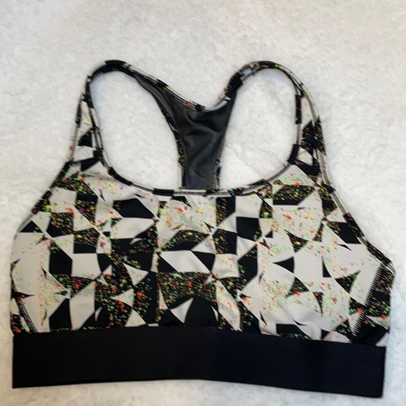 NWOT Victoria’s Secret Victoria Sport Bra Set of 2 - Picture 2 of 9